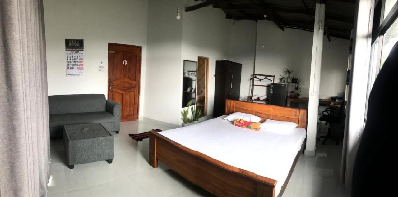 S V Homestay Kandy Luaran gambar